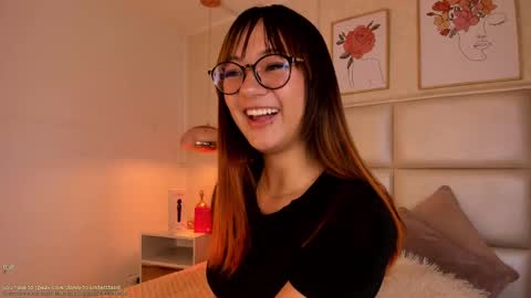 Aily Yozuko online show from 16, 9, 2025