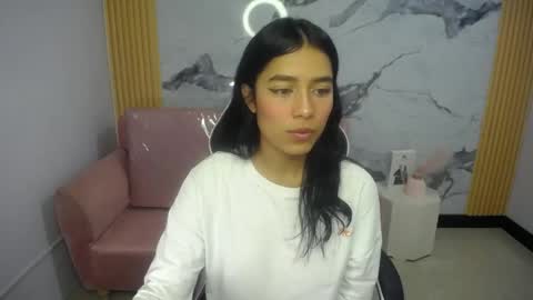 Snapshot of ailyn_ch1 chatting on 8, 6, 2026 ailyn_ch1 online show from 8, 6, 2026