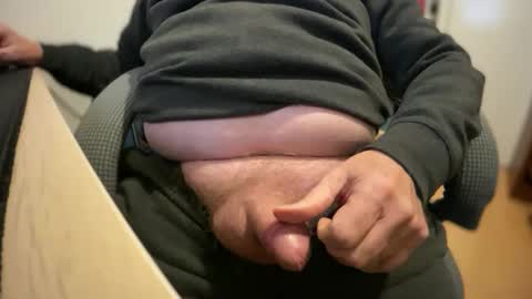 Snapshot of aime_sucer chatting on 12, 1, 2025 aime_sucer online show from 12, 1, 2025