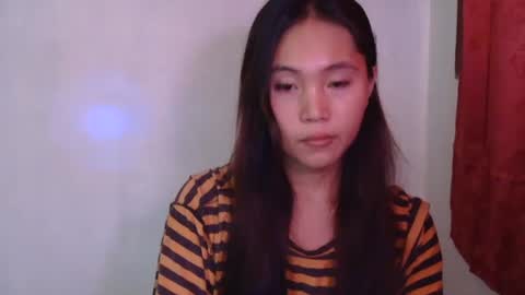 Snapshot of aina_sen chatting on 8, 11, 2025 Aina sen online show from 8, 11, 2025