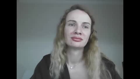 AinyrVixxen online show from 18, 5, 2026