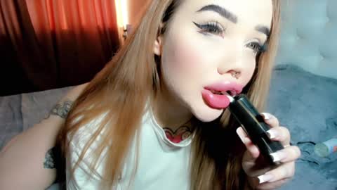 Aira online show from 5, 2, 2025