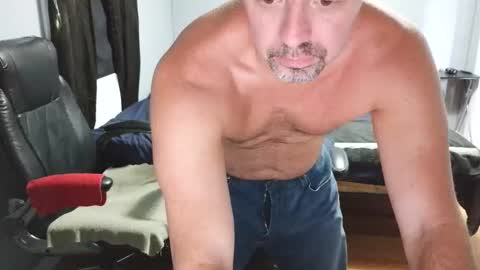 Daddy online show from 30, 4, 2026