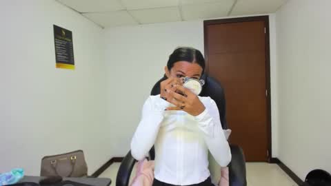 Aisha online show from 17, 3, 2026