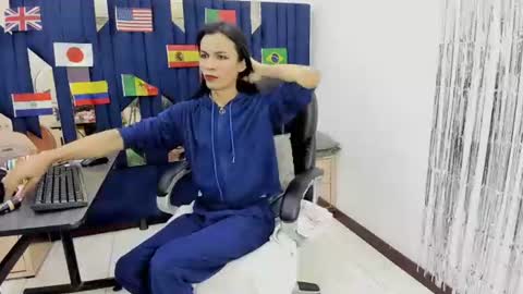 Aisha online show from 11, 7, 2026