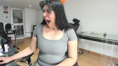 Snapshot of aisha_latina chatting on 22, 6, 2026 Katie online show from 22, 6, 2026
