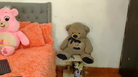 Snapshot of aisha_sex222 chatting on 18, 9, 2025 aisha_sex222 online show from 18, 9, 2025