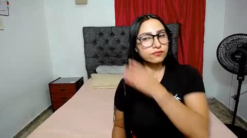 Snapshot of aisha_stacey0410 chatting on 22, 7, 2026 aisha_stacey0410 online show from 22, 7, 2026