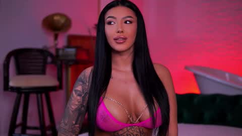 Maddy online show from 25, 11, 2025