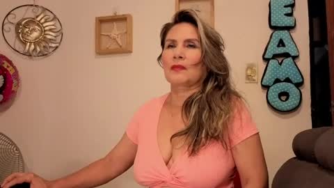 Aisha online show from 28, 4, 2026