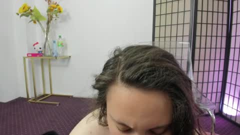 Aisha online show from 27, 4, 2026