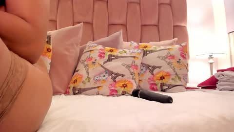 Snapshot of aishathornee chatting on 11, 1, 2026 aisha online show from 11, 1, 2026