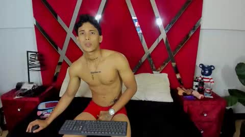 aishaxht online show from 19, 4, 2026