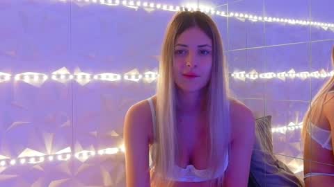 Aisha online show from 16, 10, 2025