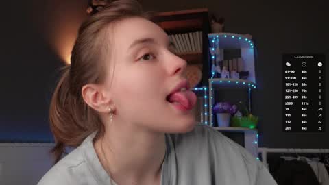 Snapshot of aislyfarran chatting on 20, 5, 2026 Aliza online show from 20, 5, 2026