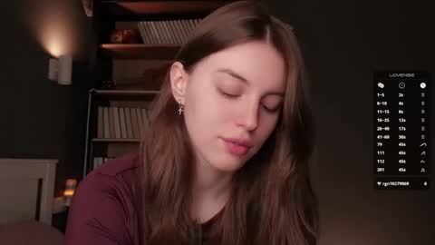 Snapshot of aislyfarran chatting on 27, 5, 2026 Aliza online show from 27, 5, 2026
