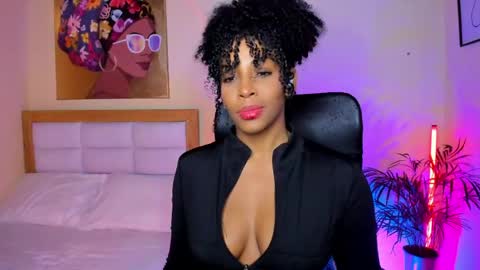 Aitana Brown online show from 17, 4, 2026