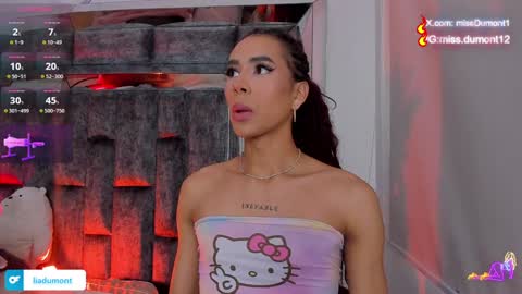 Queen Dumont   online show from 26, 12, 2024