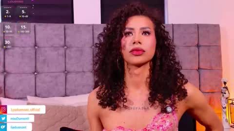 Queen Dumont   online show from 15, 2, 2026