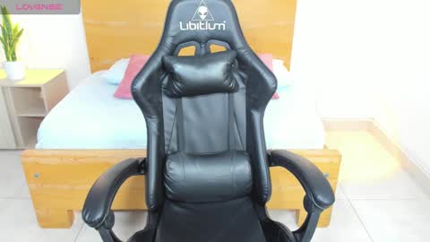 Aixa Burgos online show from 11, 12, 2024