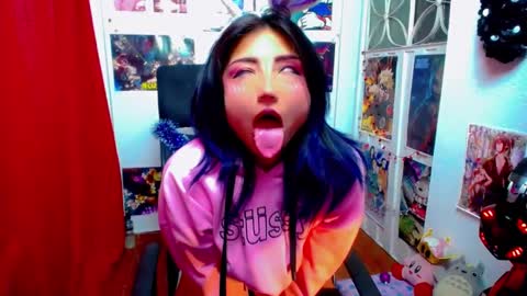 Akai Kraz  online show from 4, 1, 2025