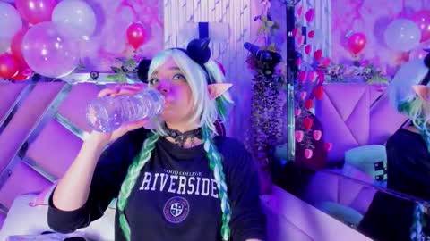 akane hikari  online show from 13, 2, 2026