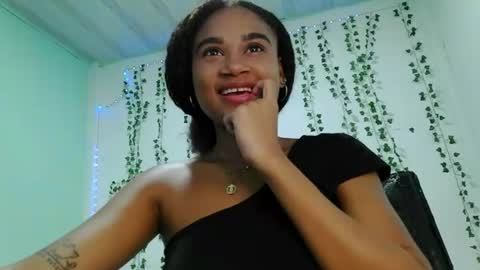 akemy_saunderz online show from 27, 7, 2026
