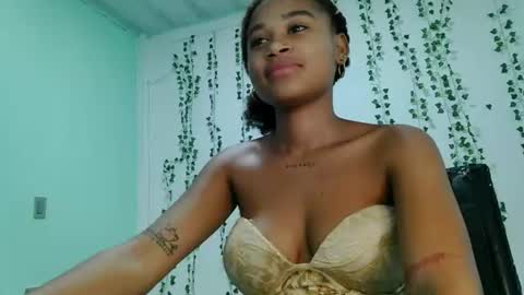 akemy_saunderz online show from 29, 7, 2026