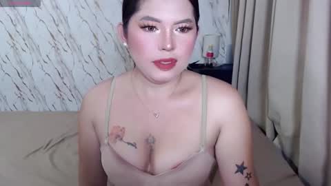 akiragirl_ online show from 4, 6, 2026