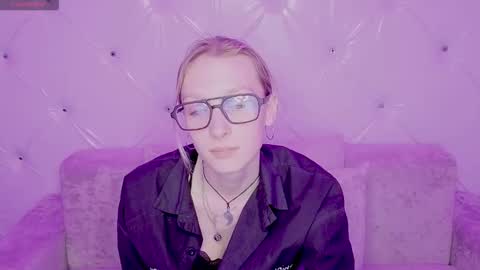 akiro_kim online show from 12, 3, 2026