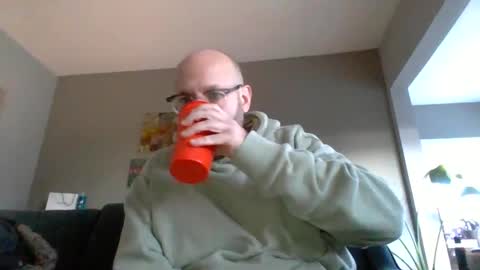 akpchi1984 online show from 4, 1, 2025