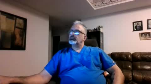 Snapshot of aladdin31673 chatting on 27, 5, 2026 aladdin31673 online show from 27, 5, 2026