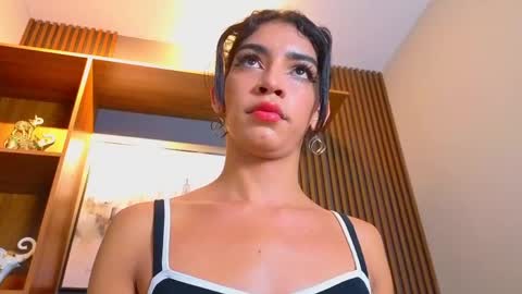 Snapshot of alahia__rodriguez chatting on 5, 5, 2026 Alahia Rodriguez online show from 5, 5, 2026