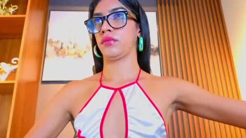 Snapshot of alahia__rodriguez chatting on 4, 6, 2026 Alahia Rodriguez online show from 4, 6, 2026