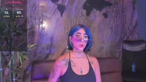 ALAHIA online show from 18, 12, 2025