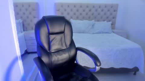 Snapshot of alahiaa1_ chatting on 17, 2, 2025 Alahia online show from 17, 2, 2025