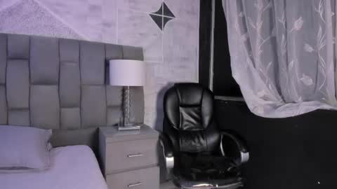 Snapshot of alahiaa1_ chatting on 13, 9, 2025 Alahia online show from 13, 9, 2025