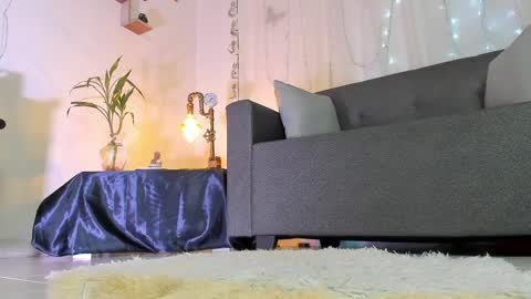 Alaia online show from 20, 2, 2025