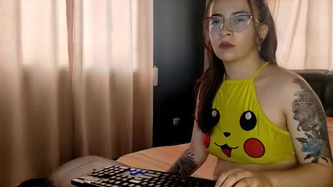 Snapshot of alaia_soul_ chatting on 9, 3, 2025 AlaiaSam online show from 9, 3, 2025