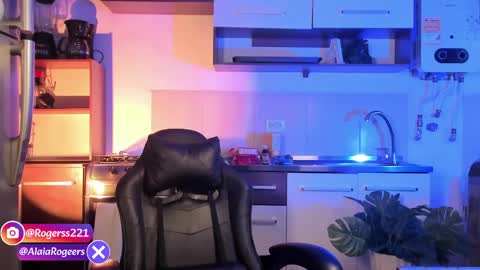   online show from 23, 5, 2026