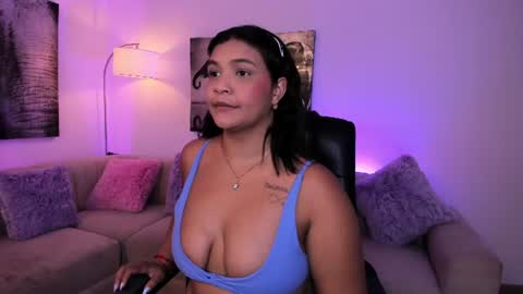 Snapshot of alaiia7 chatting on 8, 6, 2026 Alaia online show from 8, 6, 2026