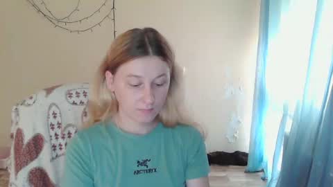 Snapshot of alalaska_ana chatting on 4, 8, 2026 Anna online show from 4, 8, 2026