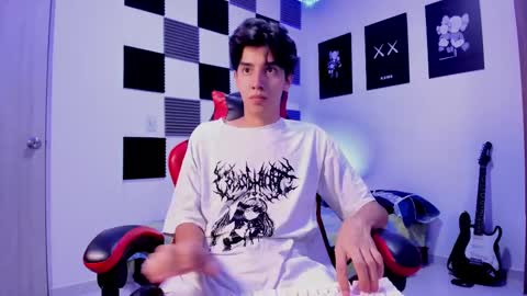 Snapshot of alan_boy01 chatting on 9, 10, 2025 Alan Boy online show from 9, 10, 2025