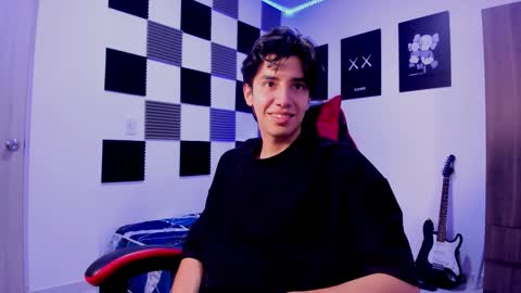 Snapshot of alan_boy01 chatting on 16, 10, 2025 Alan Boy online show from 16, 10, 2025