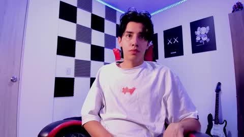 Snapshot of alan_boy01 chatting on 20, 10, 2025 Alan Boy online show from 20, 10, 2025