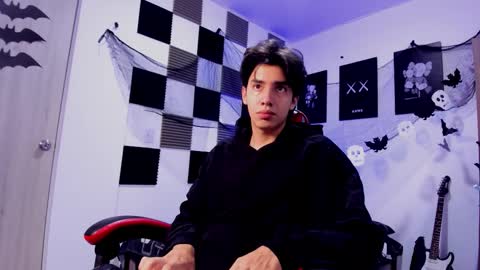 Snapshot of alan_boy01 chatting on 24, 10, 2025 Alan Boy online show from 24, 10, 2025