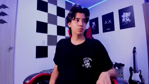 Snapshot of alan_boy01 chatting on 19, 11, 2025 Alan Boy online show from 19, 11, 2025