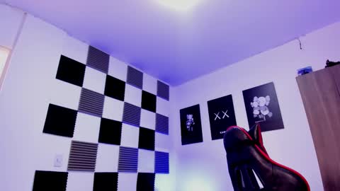 Snapshot of alan_boy01 chatting on 26, 11, 2025 Alan Boy online show from 26, 11, 2025