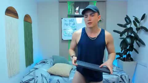 Snapshot of alan_nd_kevin chatting on 15, 6, 2026 Alan Kevin can we reach 100 thumbs up please guys online show from 15, 6, 2026