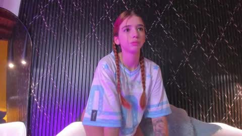 Snapshot of alana_333 chatting on 15, 9, 2025 A L A N A online show from 15, 9, 2025